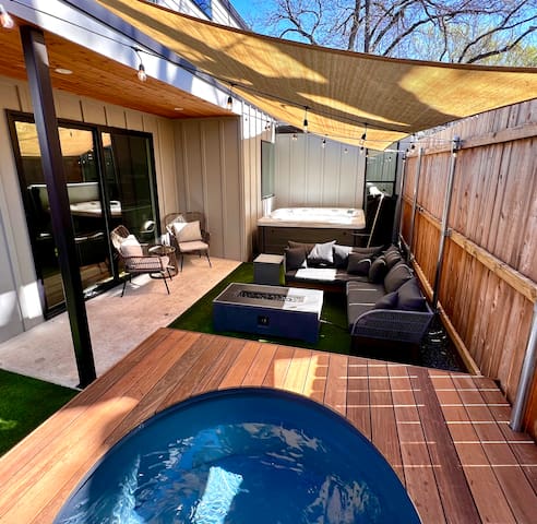 Luxury Downtown Home. Pool, Spa, Near Lake, Trails