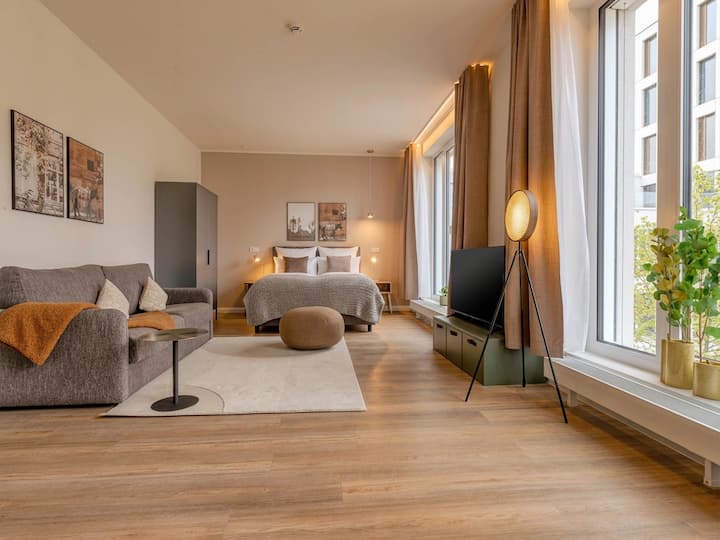 Berlin Muellerstr. | Comfort Suite + Sofa Bed (Lt) - Berlin