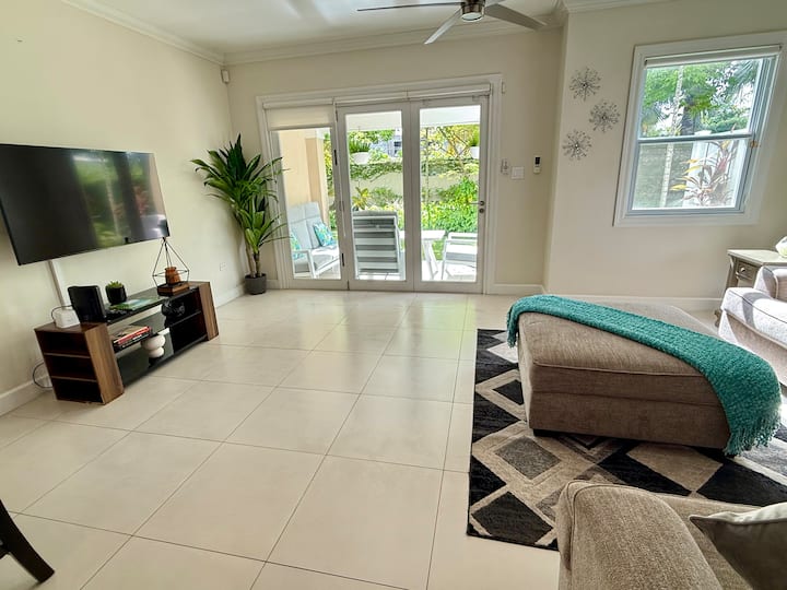 2br Tranquil Townhome W/ Beach Access, Pool & Gym. - Montego Bay
