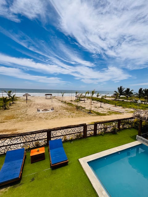 BiA Montañita Ecuador Beach House. Oceanfront