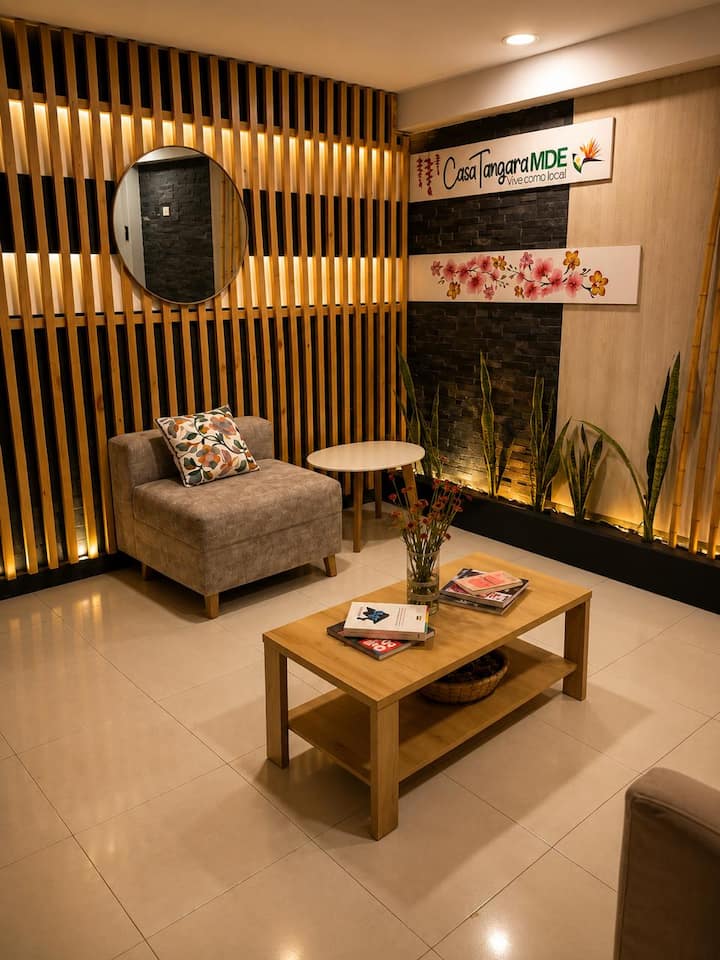 Casa Hotel Completa Con Ac Y Hasta 7 Habitaciones - Medellín, Colombia