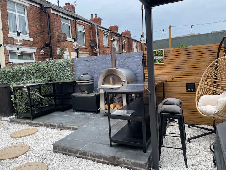 Blackpool Holiday Home With Hot Tub - Blackpool