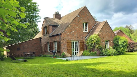 Les Trois Prés - Green Rustic Villa