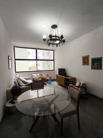 Excelente apto na praia de Copacabana