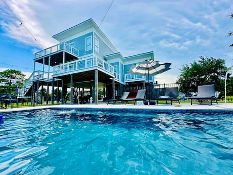 Privacy, Walk2beach,firepit,
Golfcart, VIEWS, pool