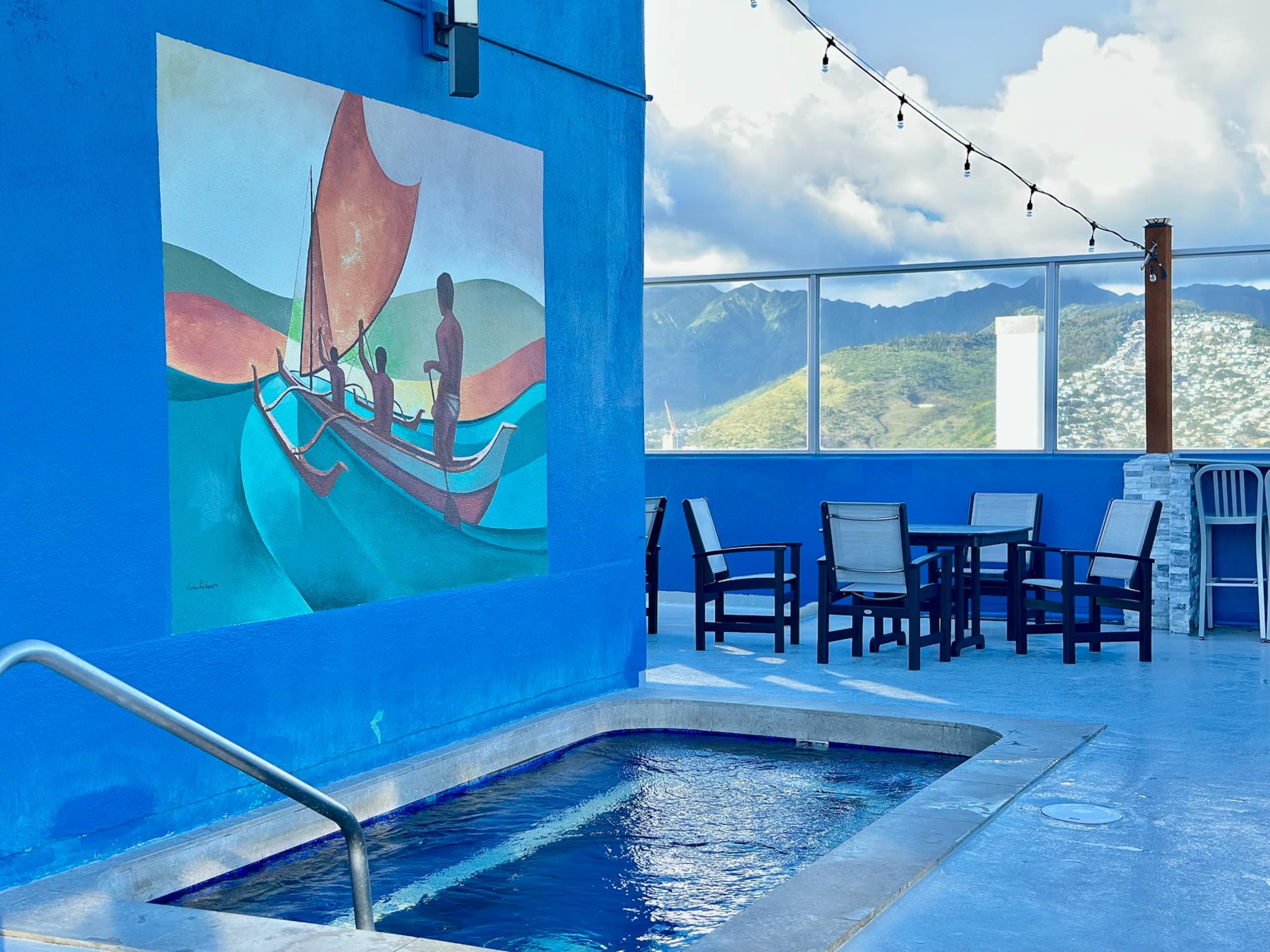 Condo in Honolulu · ★4.81 · Studio · 2 beds · 1 private bath - Image 48