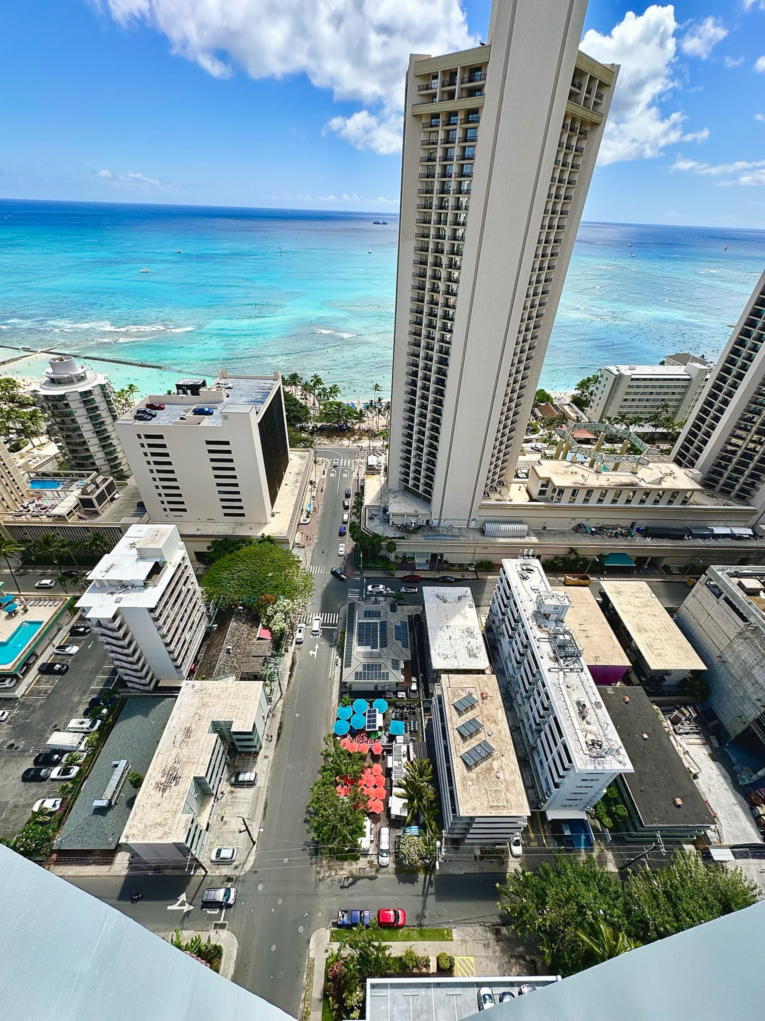 Condo in Honolulu · ★4.81 · Studio · 2 beds · 1 private bath - Image 51