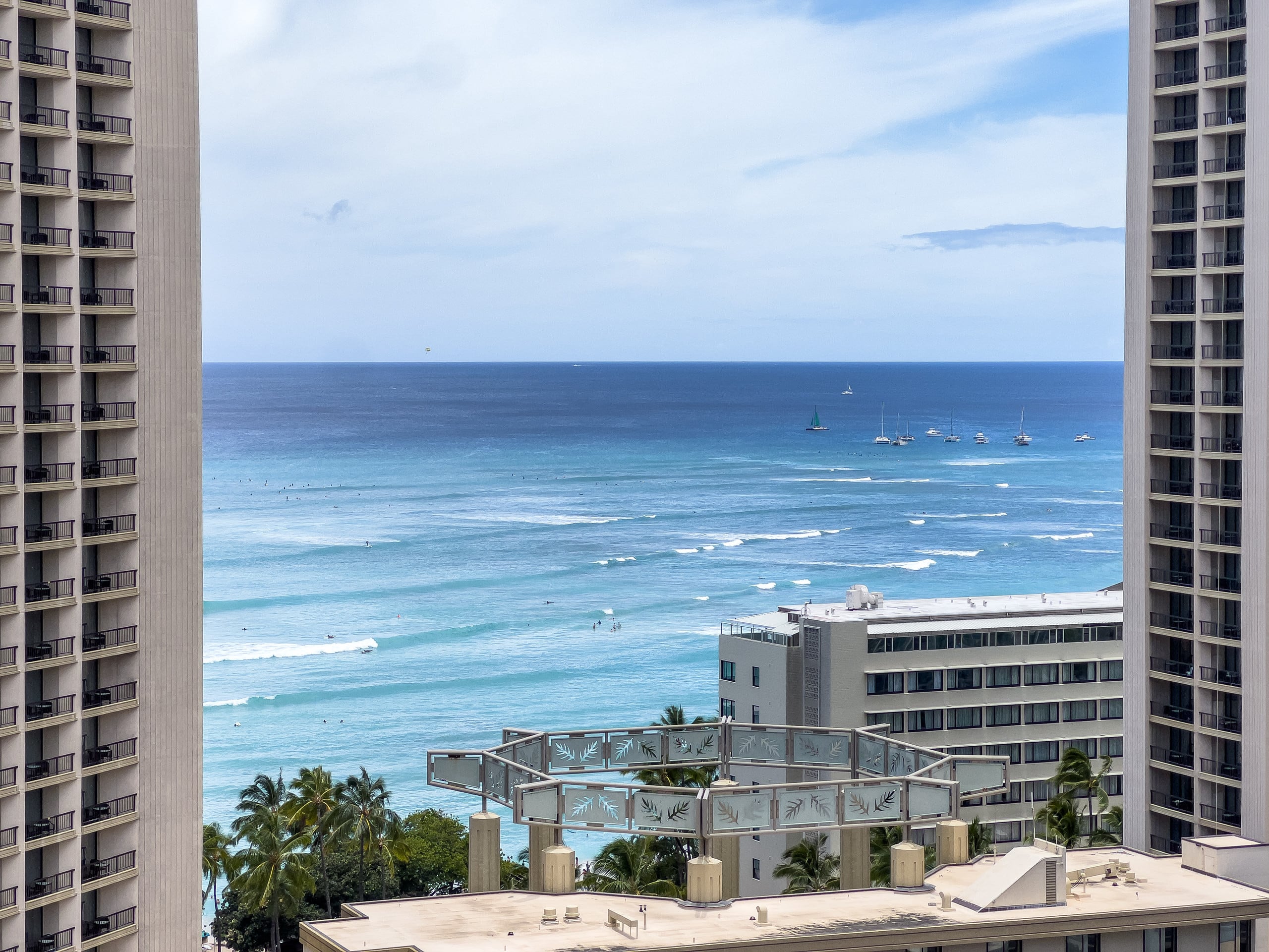 Condo in Honolulu · ★4.81 · Studio · 2 beds · 1 private bath - Image 6