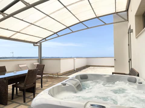 Le Conchiglie 9 Apartment, Private Jacuzzi