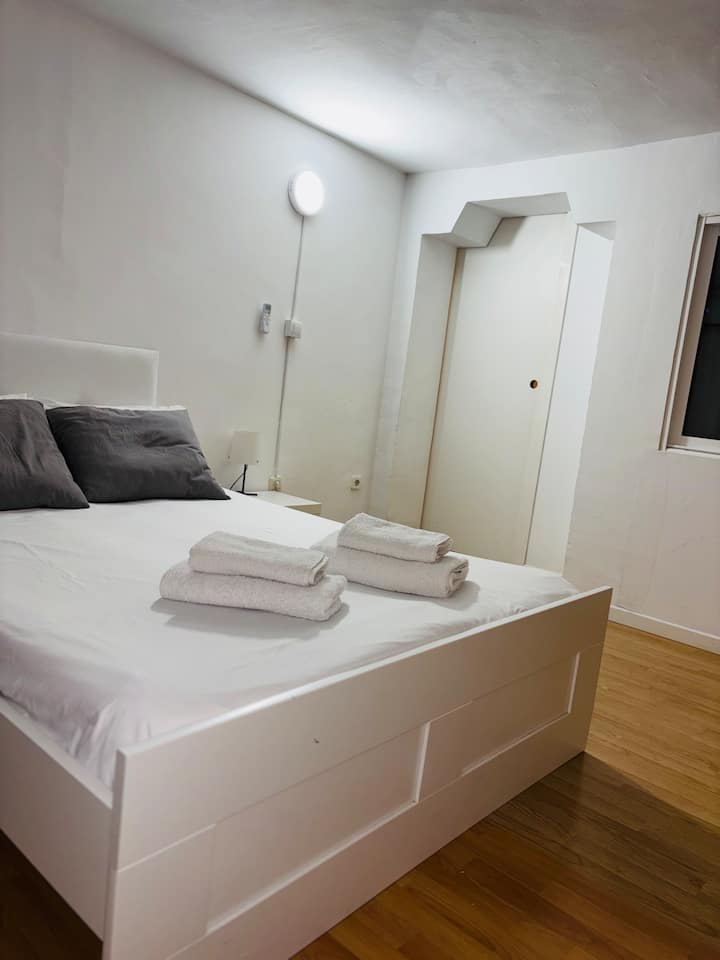 غرفة النوم 1