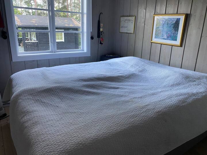 Jensen krevet širine 180 cm