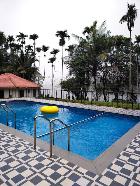 Entire Property-5Bhk- Private Pool-Airfresh Villas