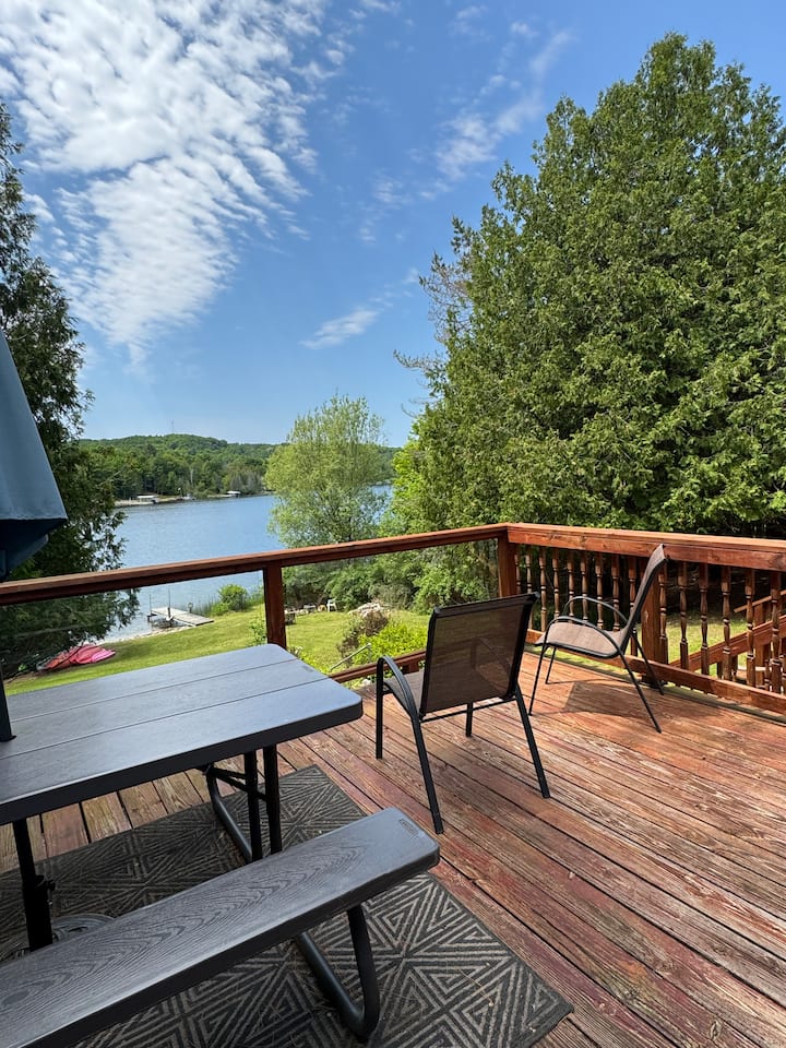 Year-Round Joy@Centrally Located Private Lake Home