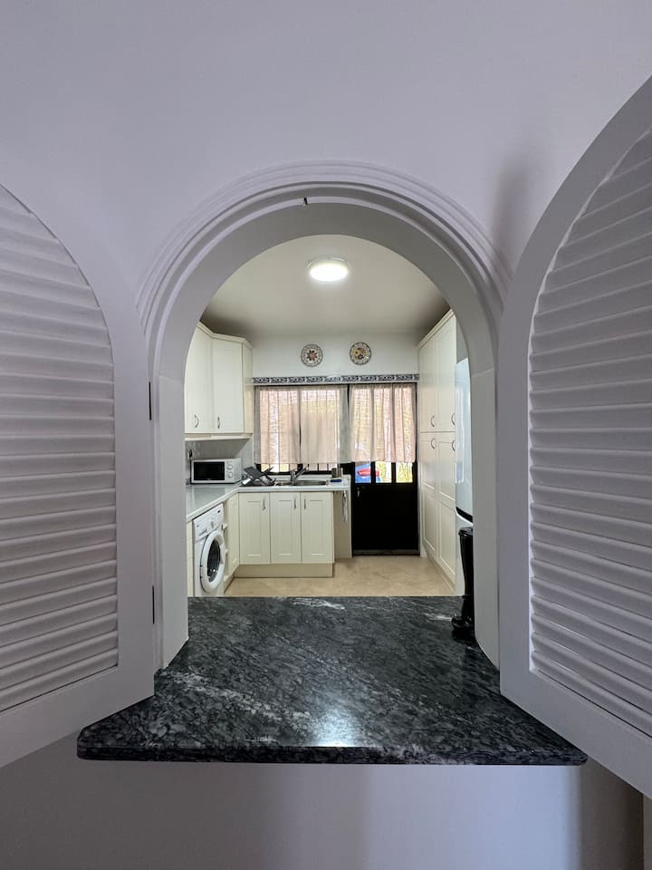 Vila Gaivota House
5 Min Walk From The Beach - Ferragudo