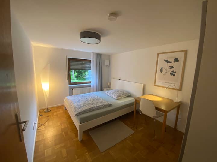 غرفة النوم 2