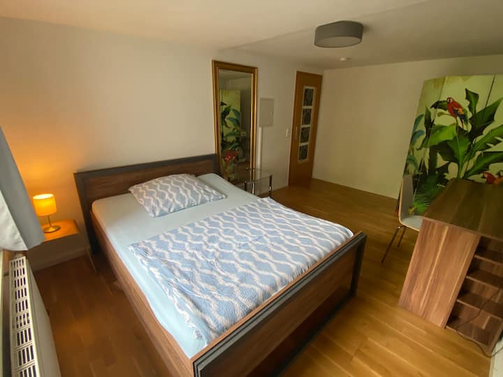 غرفة النوم 1