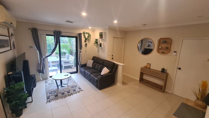Peaceful 3 Bedroom Home For You. - Perth, Australia
