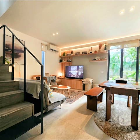 MonokuroHouse–Boutique Architect Stay w/SharedPool