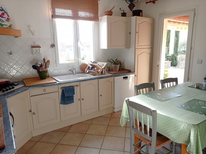 Chambre Dans Une Bastide Provençale - Vinon-sur-Verdon
