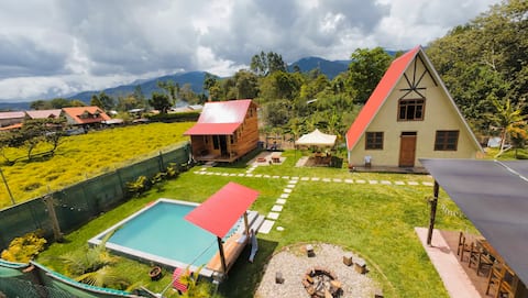 Pool, campfire, BBQ and good vibes. Chalet for 7 people