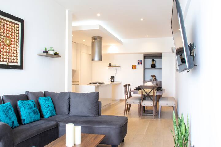 Lux Condesa Penthouse views of Chapultepec Castle gallery image 3