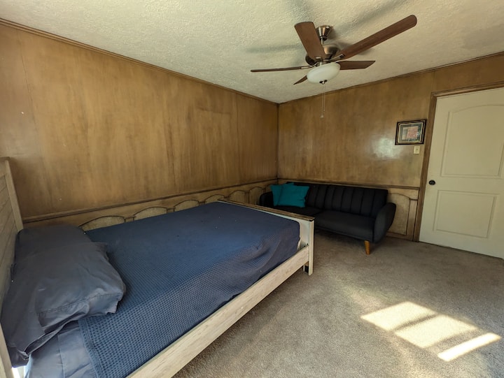 سرير وفوتون واحد