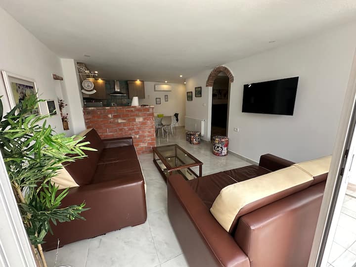 Villa Pieds Dans L’eau Coquette  Corniche Mahdia - Mahdia