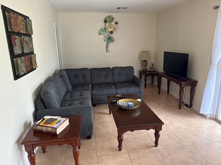 Quiet Cozy Hideaway Close To The Beach. - Freeport