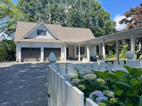 Historic Alpharetta Wills House Cottage