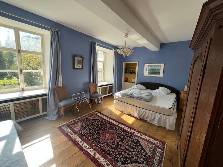 საძინებელი 1