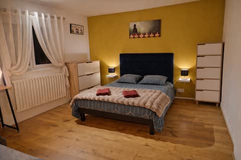 House with hot tub near Rennes – quiet garden