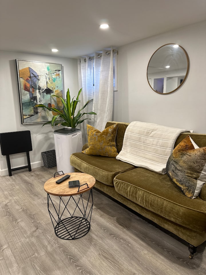 Stylish & Convenient 1 Bedroom Apt - Long Island, NY