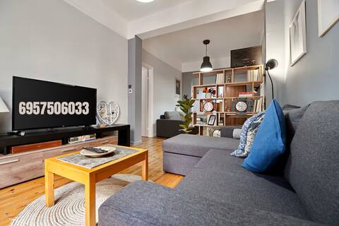 Top performing Airbnb: Four Queens Downtown-Comfortable apartment in the center. in Δήμος Θεσσαλονίκης