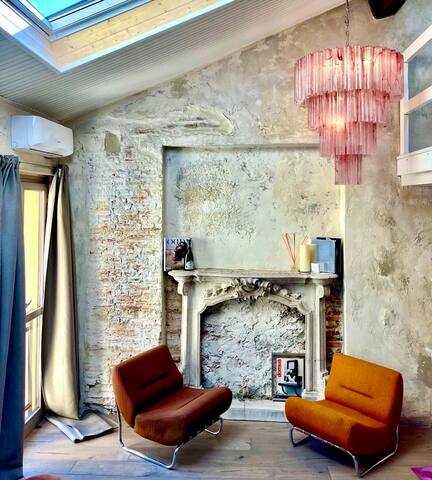 Charming Design Attic/Loft in Cental Milan/Navigli