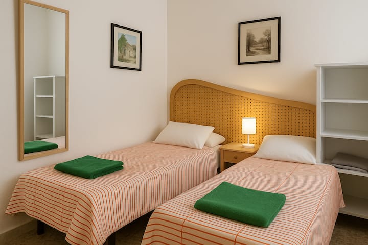 Disponible Para Estancias Largas En Club Nautico - Mallorca