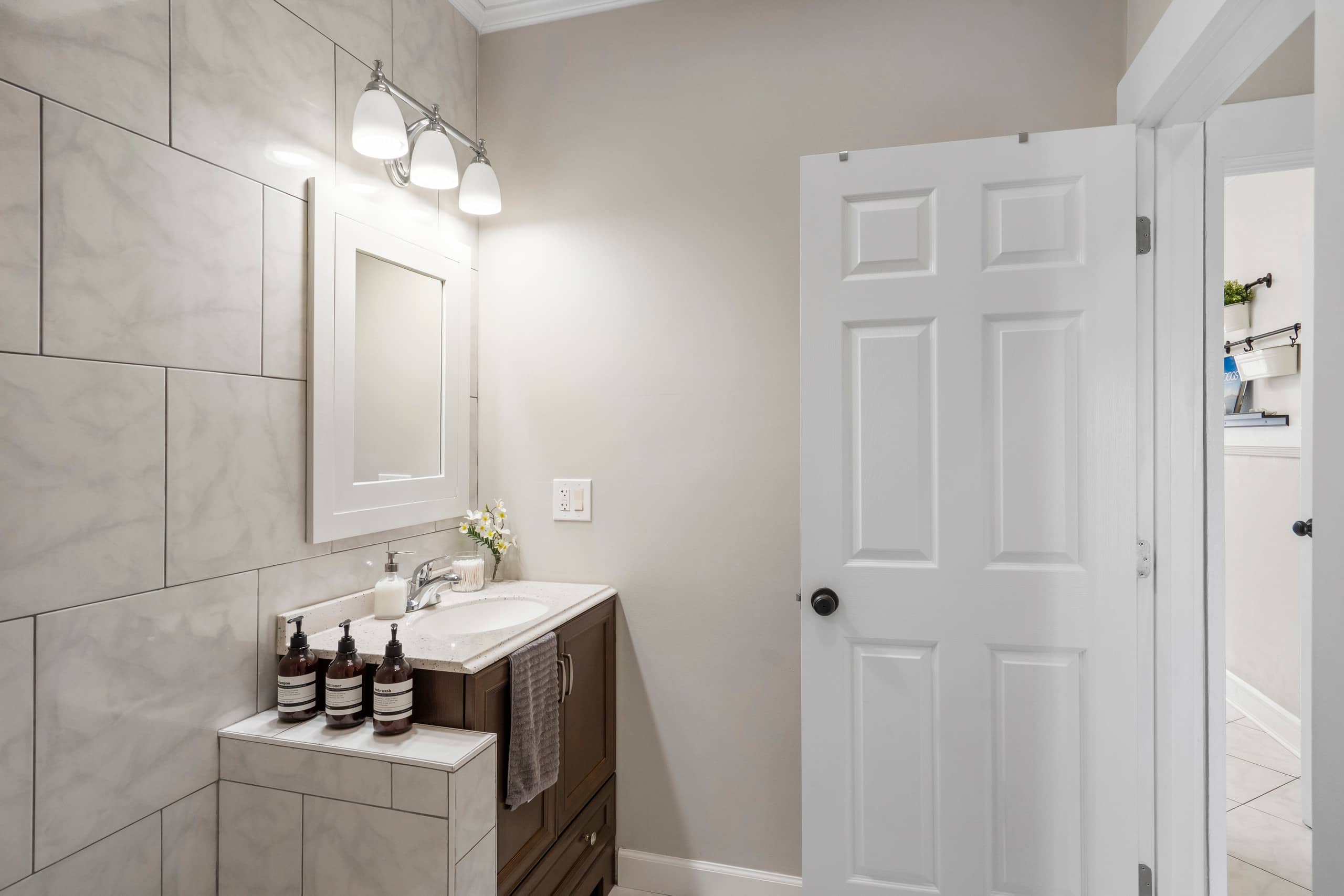 Home in San Francisco · ★4.97 · 3 bedrooms · 3 beds · 2 baths - Image 22