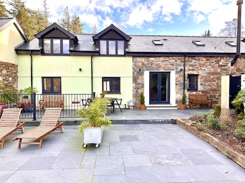 The Stables, a 3 bedroom room luxury cottage