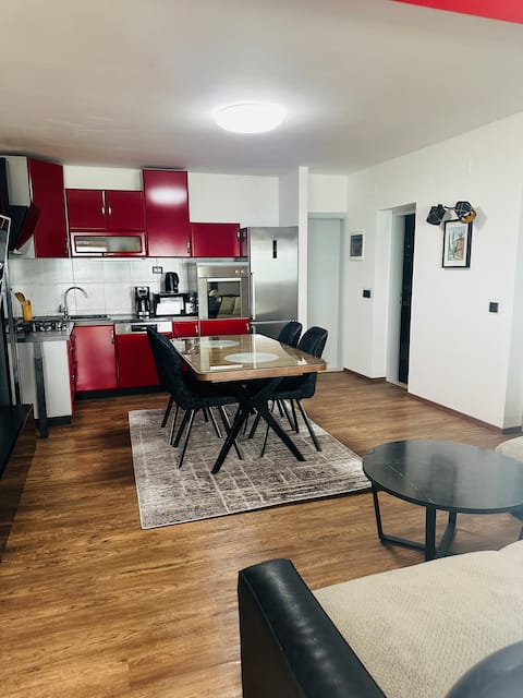 Top Airbnb: Apartment on the beach in Srinjine