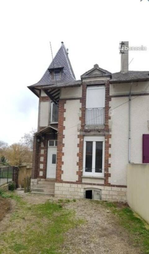 2-bedroom house