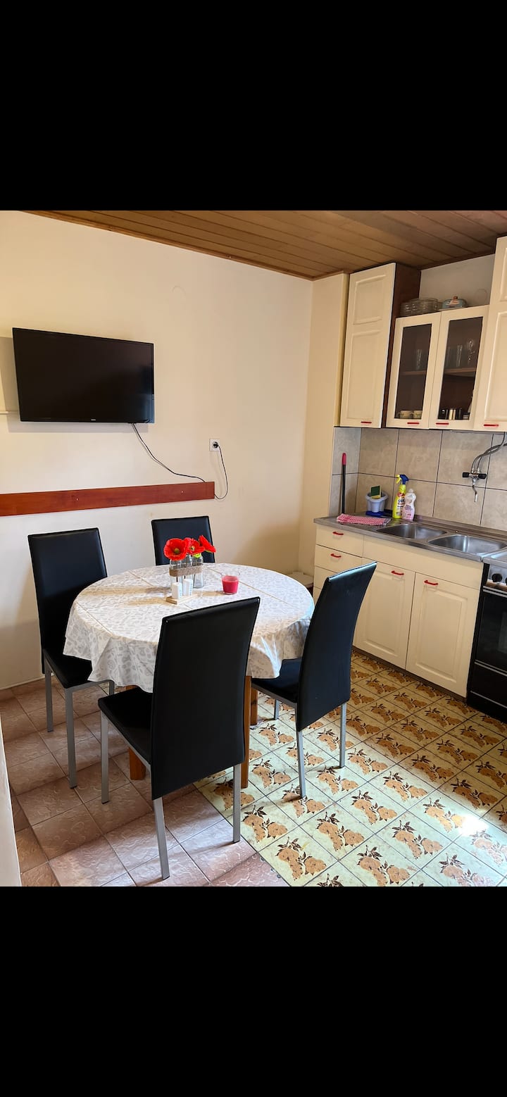 "Sea Wave" Apartment 4 Pax - ビス島