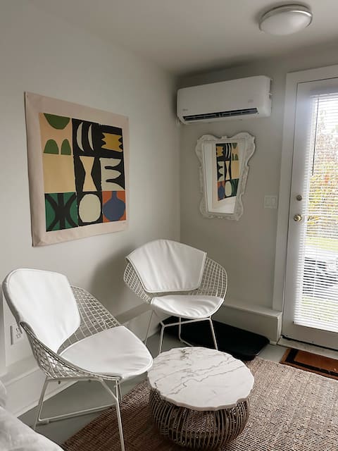 Successful Airbnb property: E. Vancouver Cozy Micro Suite in Hastings Sunrise