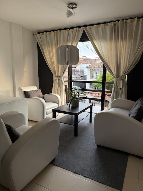 Successful Airbnb property: Comfortable apartment in Cali 201 in Urbanización La Merced