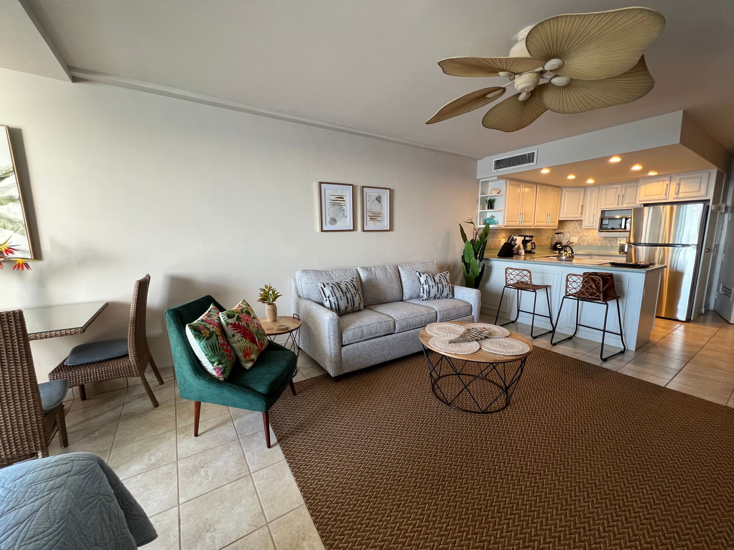Condo in Lahaina · ★4.73 · Studio · 2 beds · 1 private bath - Image 8