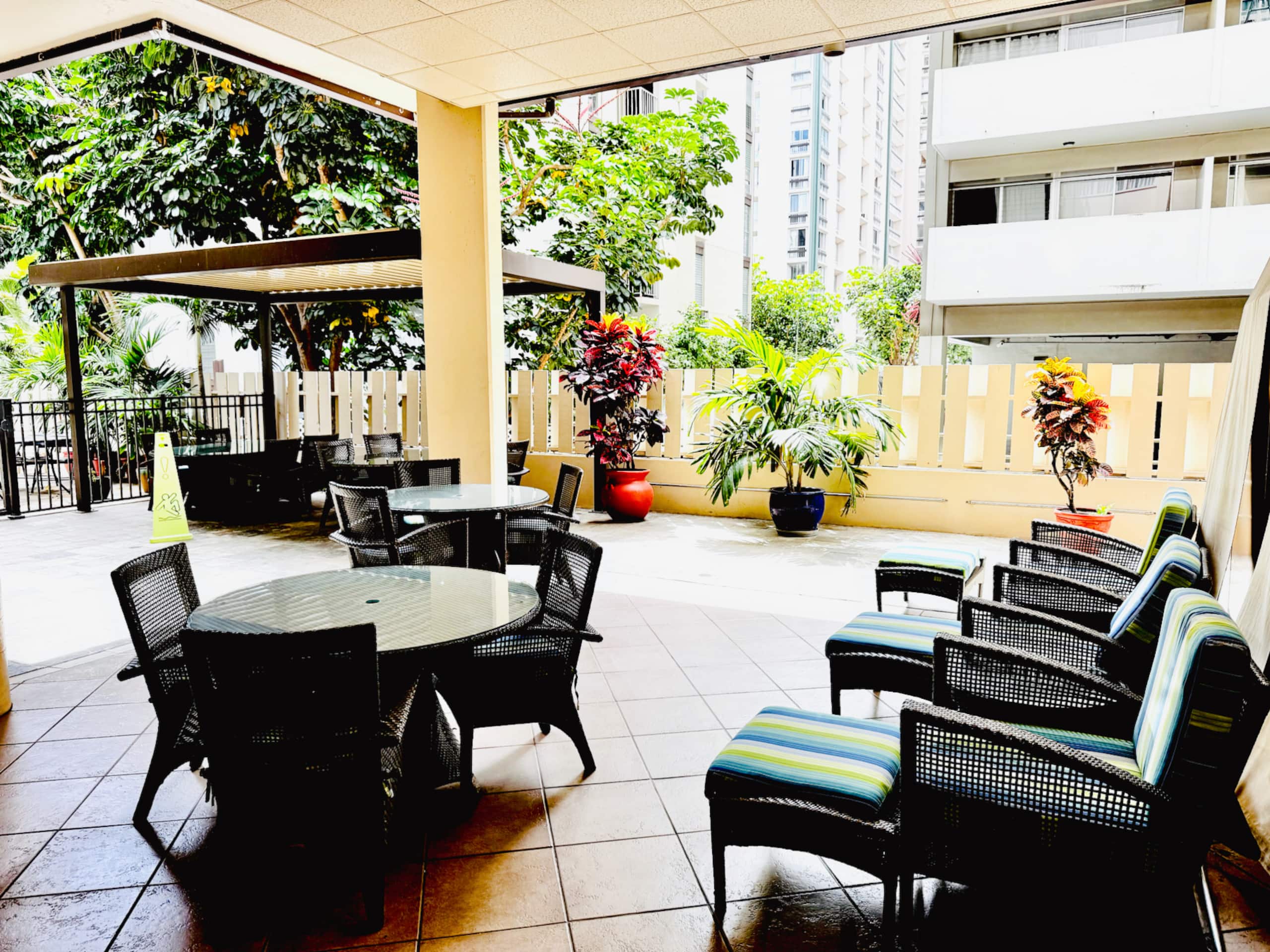 Condo in Honolulu · ★4.85 · 1 bedroom · 2 beds · 1 private bath - Image 51