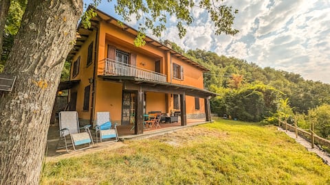 Sunstone B&B – panoramic stay in Grizzana Morandi