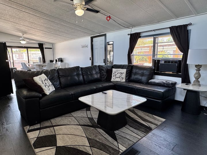 Newly Updated Affordable Tc Retreat Near Downtown - Traverse City, MI