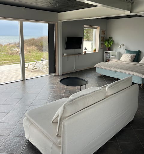 Top performing Airbnb: Unique beach house, directly to your own beach. in Kalundborg