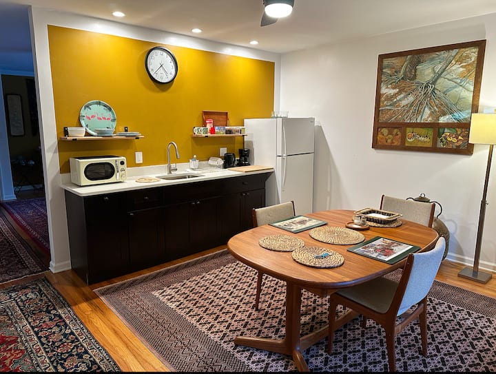 Upscale Studio Apartment In Park-like Setting - Gainesville, FL