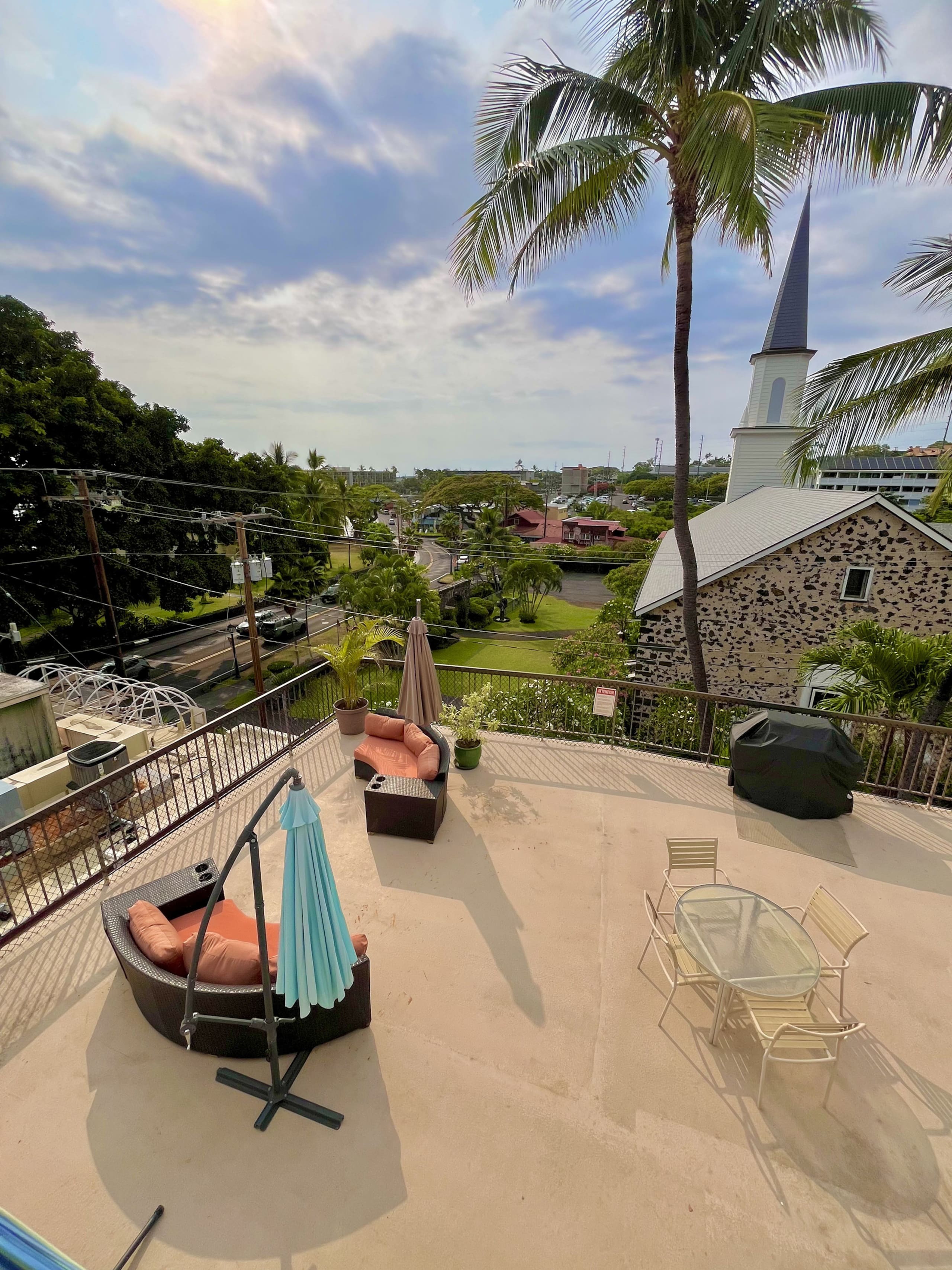 Condo in Kailua-Kona · ★4.88 · 2 bedrooms · 2 beds · 2 private baths - Image 12