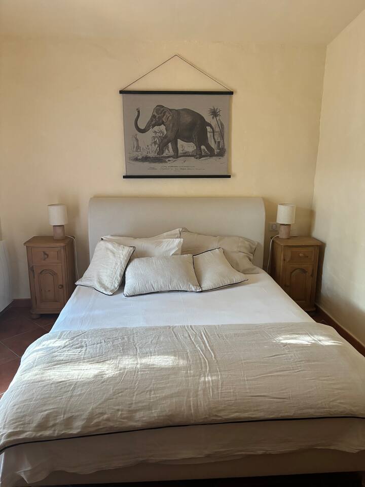 غرفة النوم 2